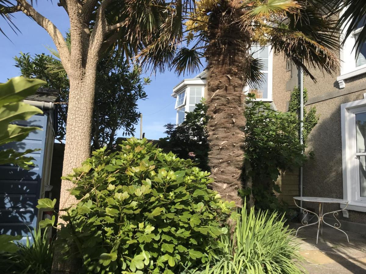 Willa Porth House, With South Facing Courtyard Garden! St Ives Zewnętrze zdjęcie
